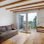 Apartament Kombi *